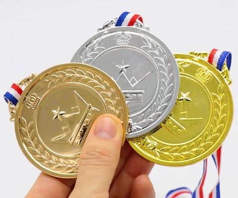 Ein guter Preis. 3D-Fußballmedaille für Sportpreise Online